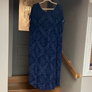 1/8  terra & Sky blue print dress criss cross back detail 2x 20/22w